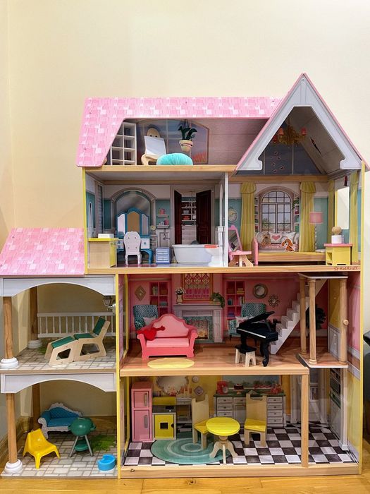 Duży domek drewniany dla lalek kidkraft