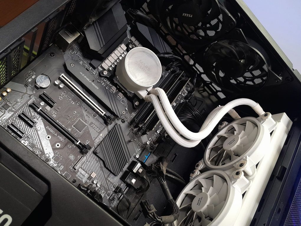 PC gamer MSI com gráfica