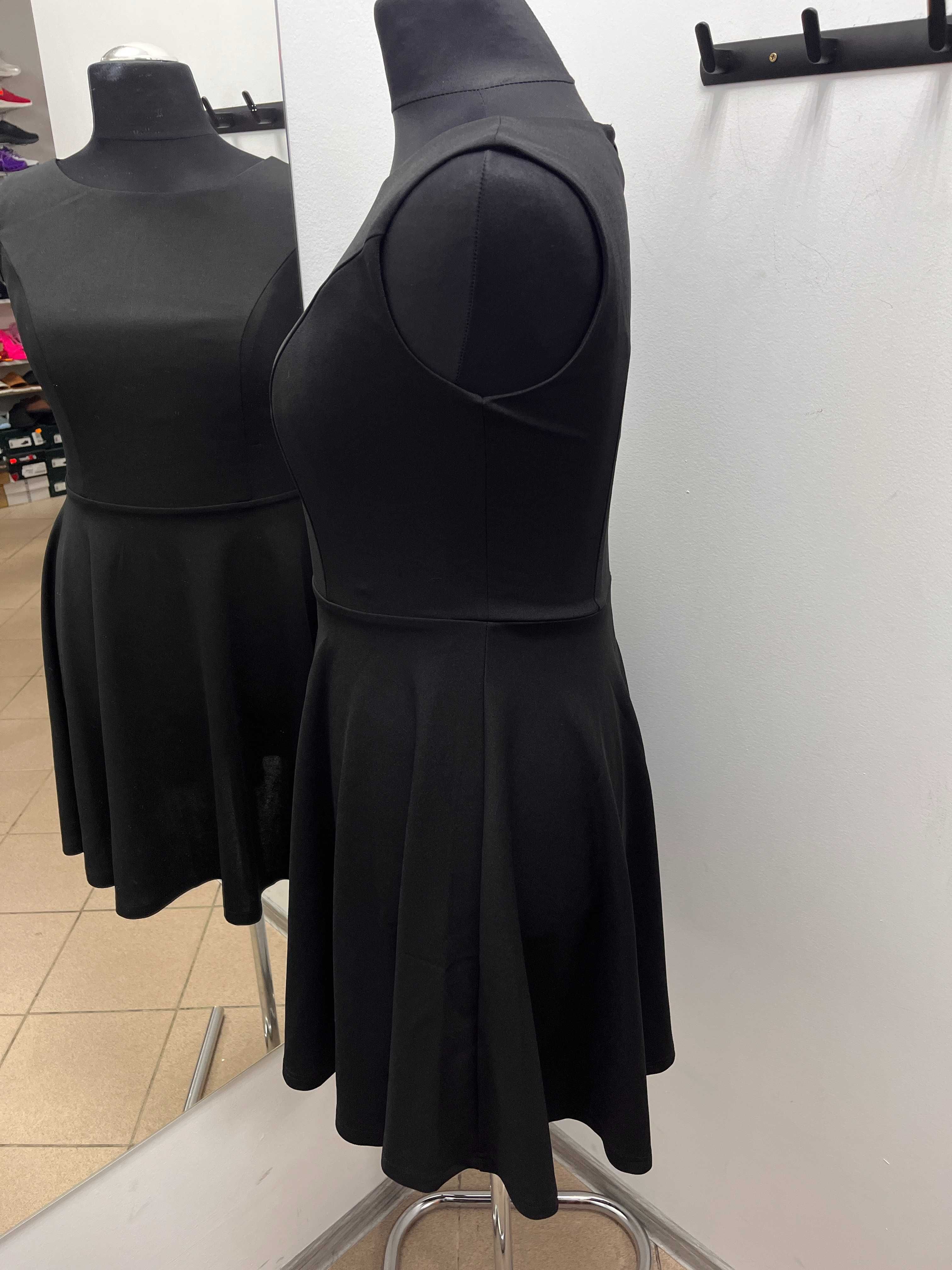 Czarna sukienka rozkloszowana roz.XL