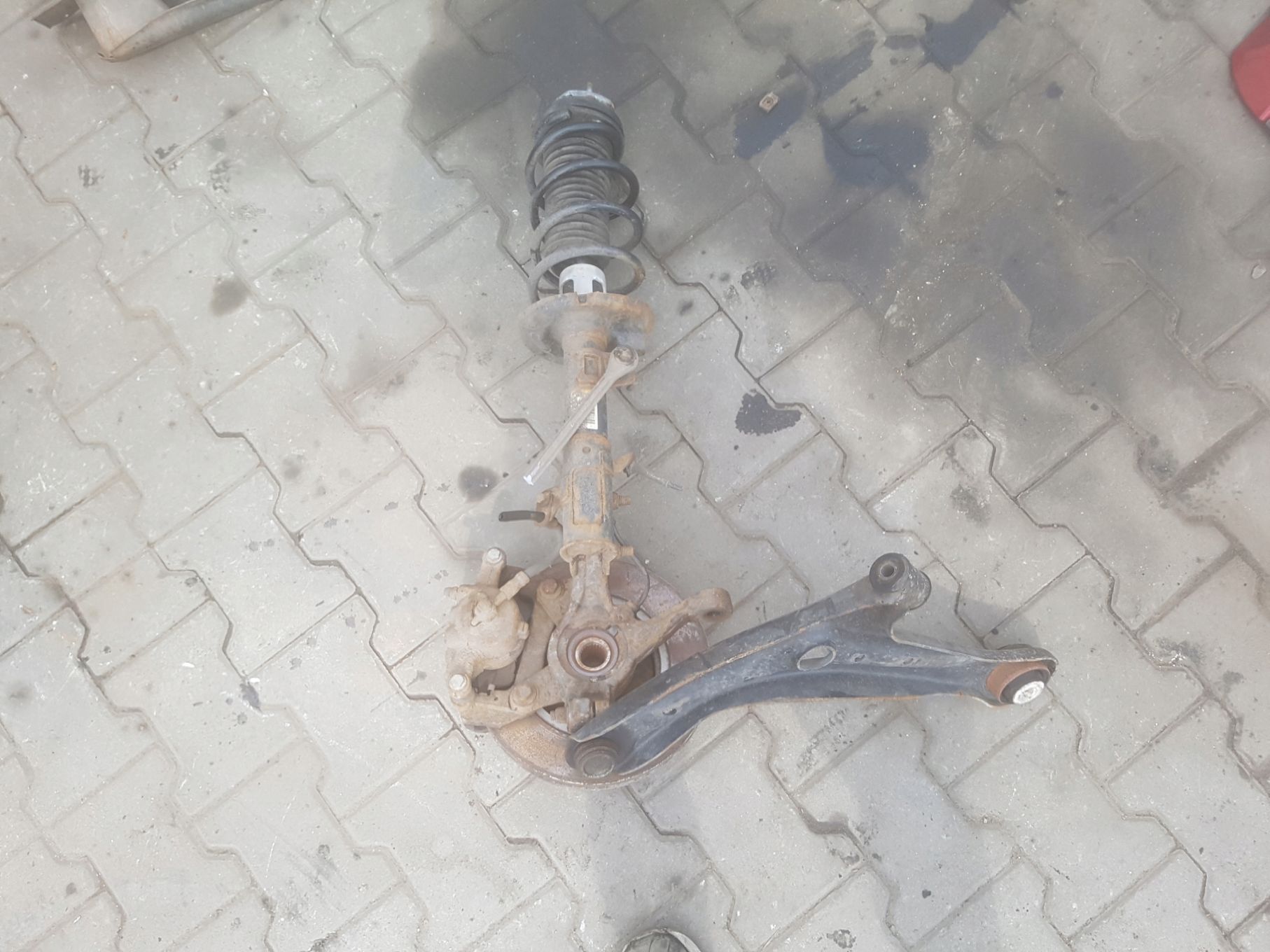 FORD FIESTA MK7 1.4 B AMORTYZATOR ZWROTNICA PRAWA
