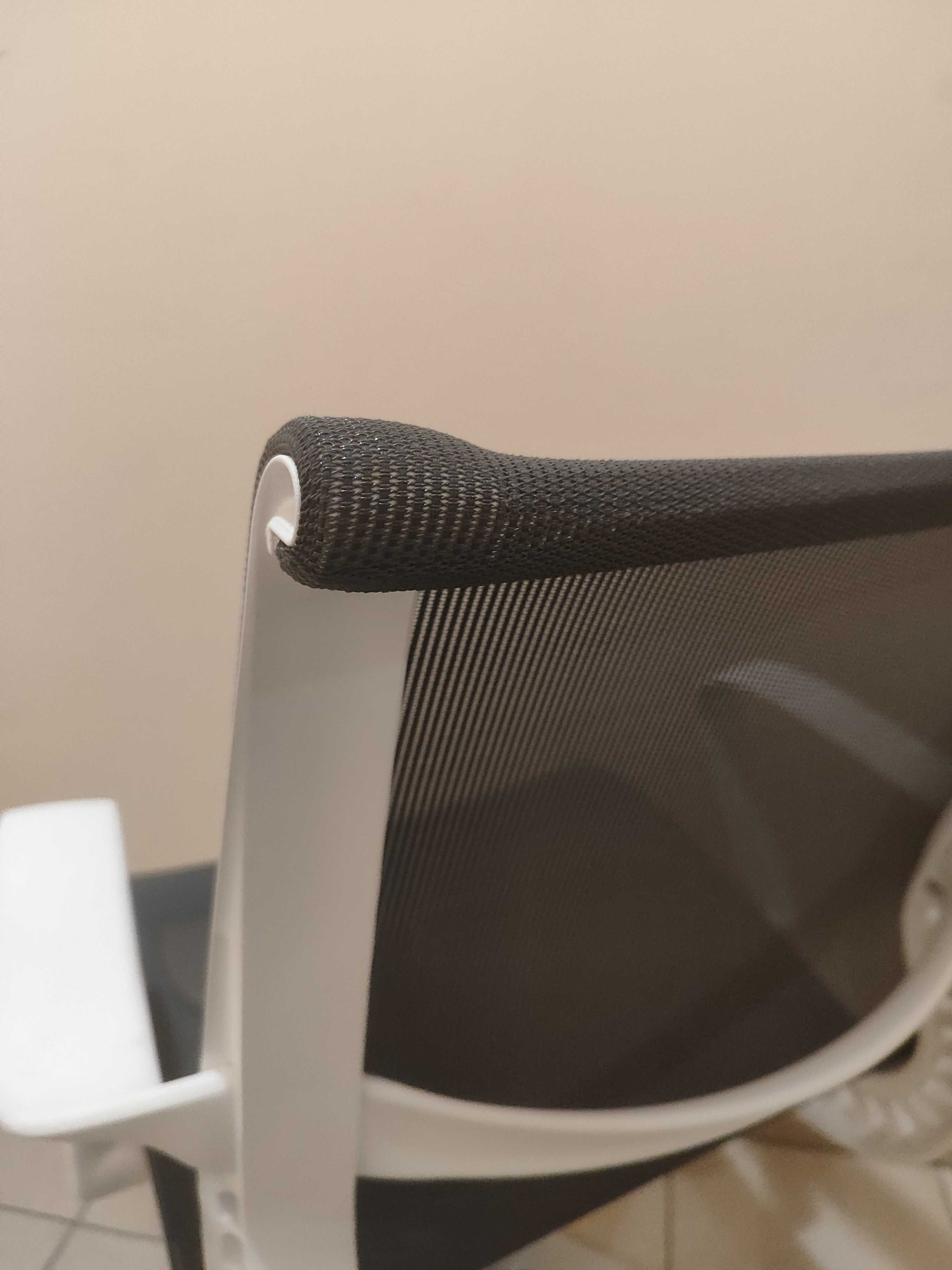 8x Herman Miller Setu fotel klasy PREMIUM jak Nowy