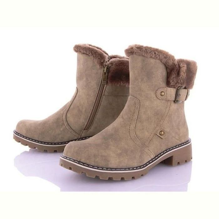 Зимові жіночі черевики. .