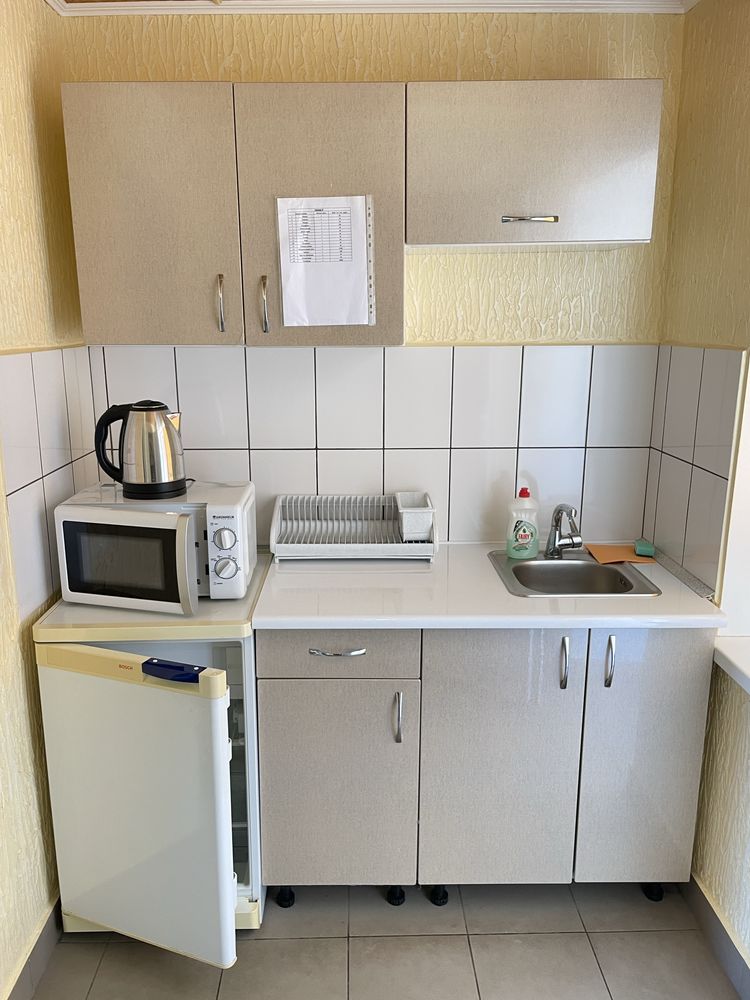 Готель у моря з басейном/курорт Санжійка,номера подобово/Edem Hotel