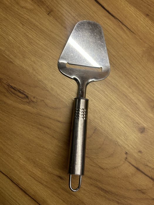 Łopatka do krojenia sera IKEA