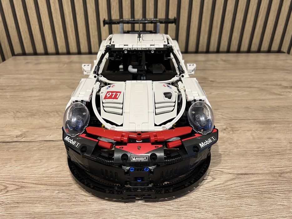 Конструктор LEGO Technic Porsche 911 Порш 911