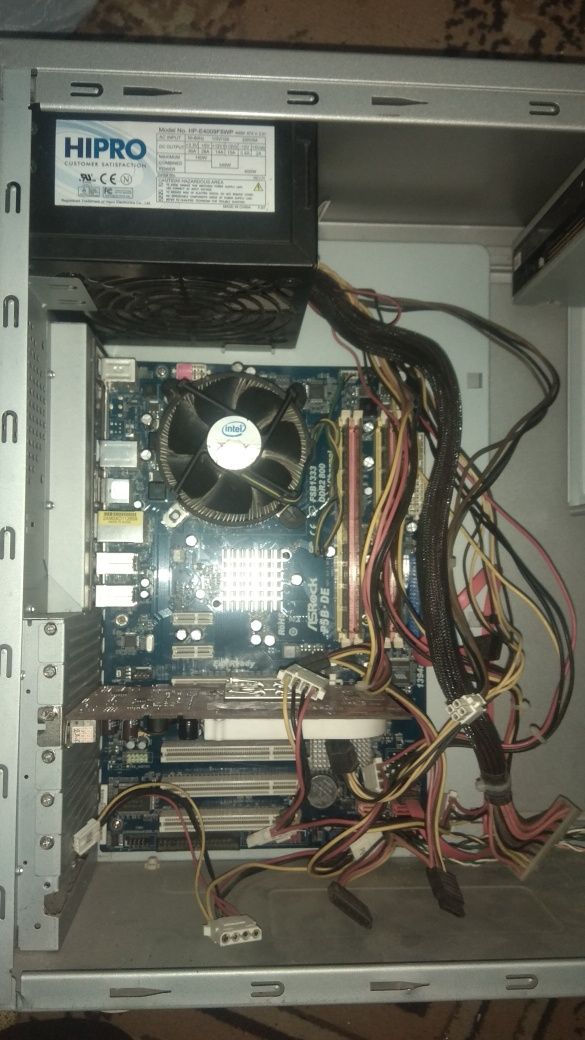 Комп'ютер Intel core 2 quad