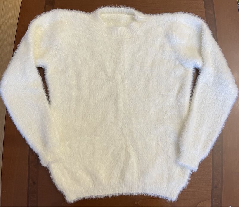 Свитер на девочку.