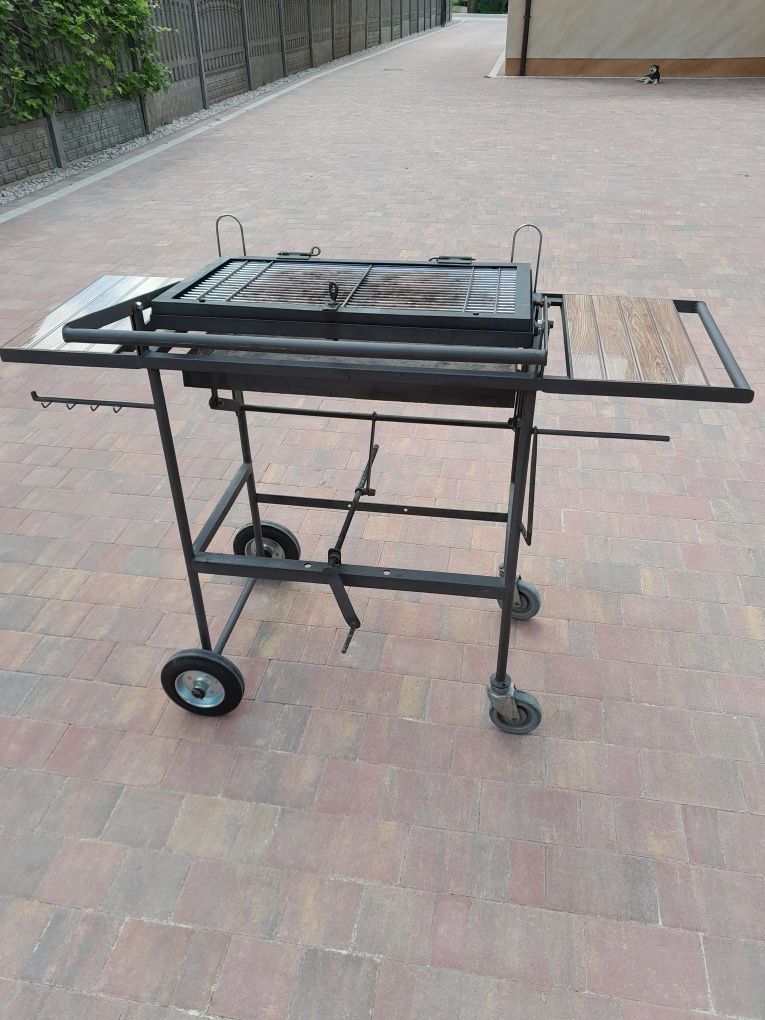 Grill obracany ruszt