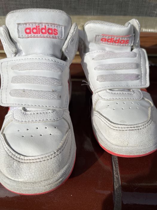 Buciki adidias dziewczynka