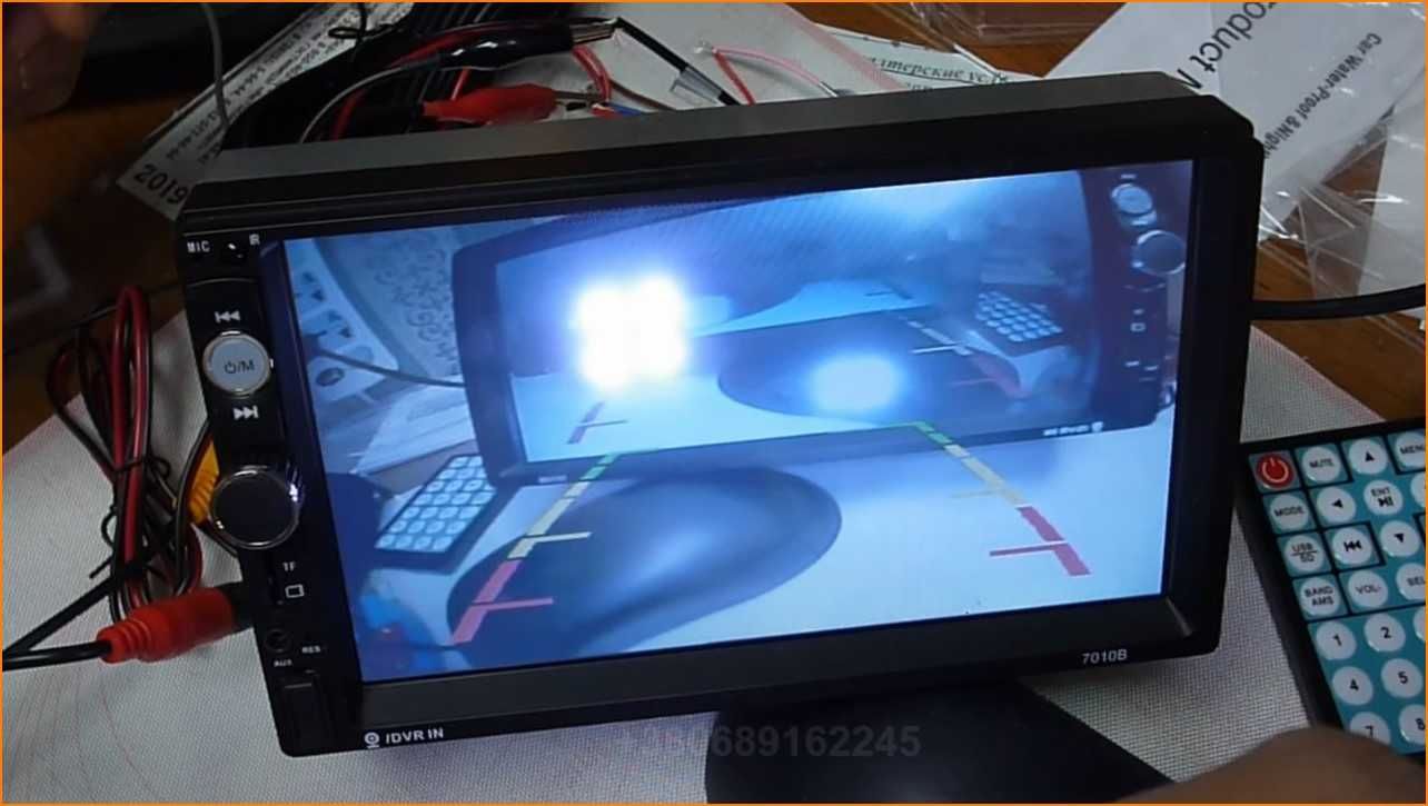 Автомагнитола с дисплеем 7 дюймов разьем для камеры заднего вида 60вт