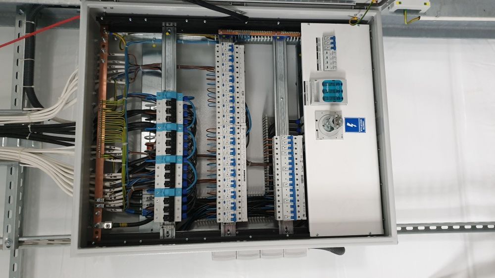 Instalacje elektryczne , Wroclaw i do 150km