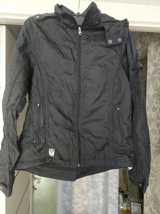 Ветровка куртка курточка