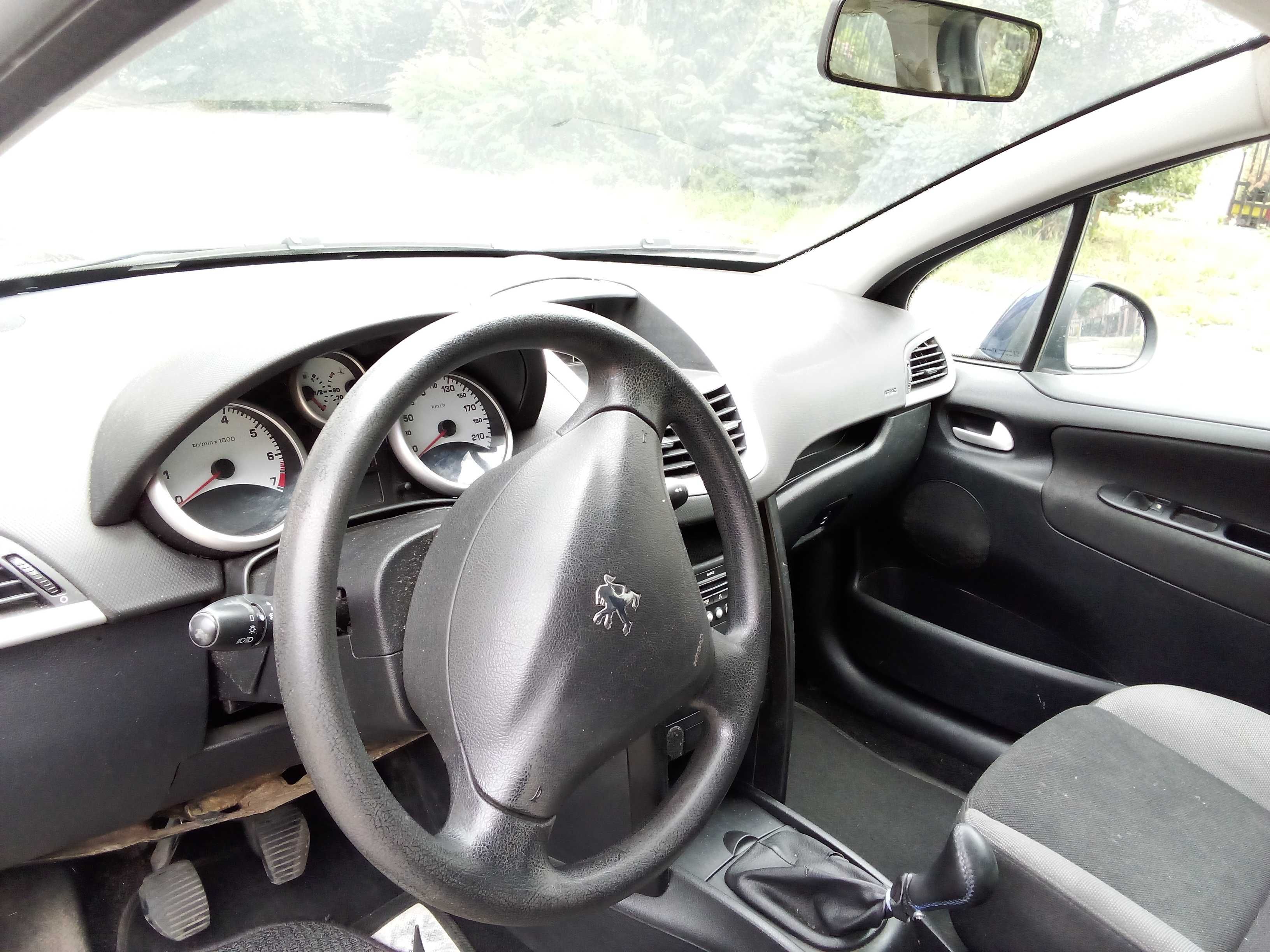 Peugeot 207, 2007r Benzyna 1.4