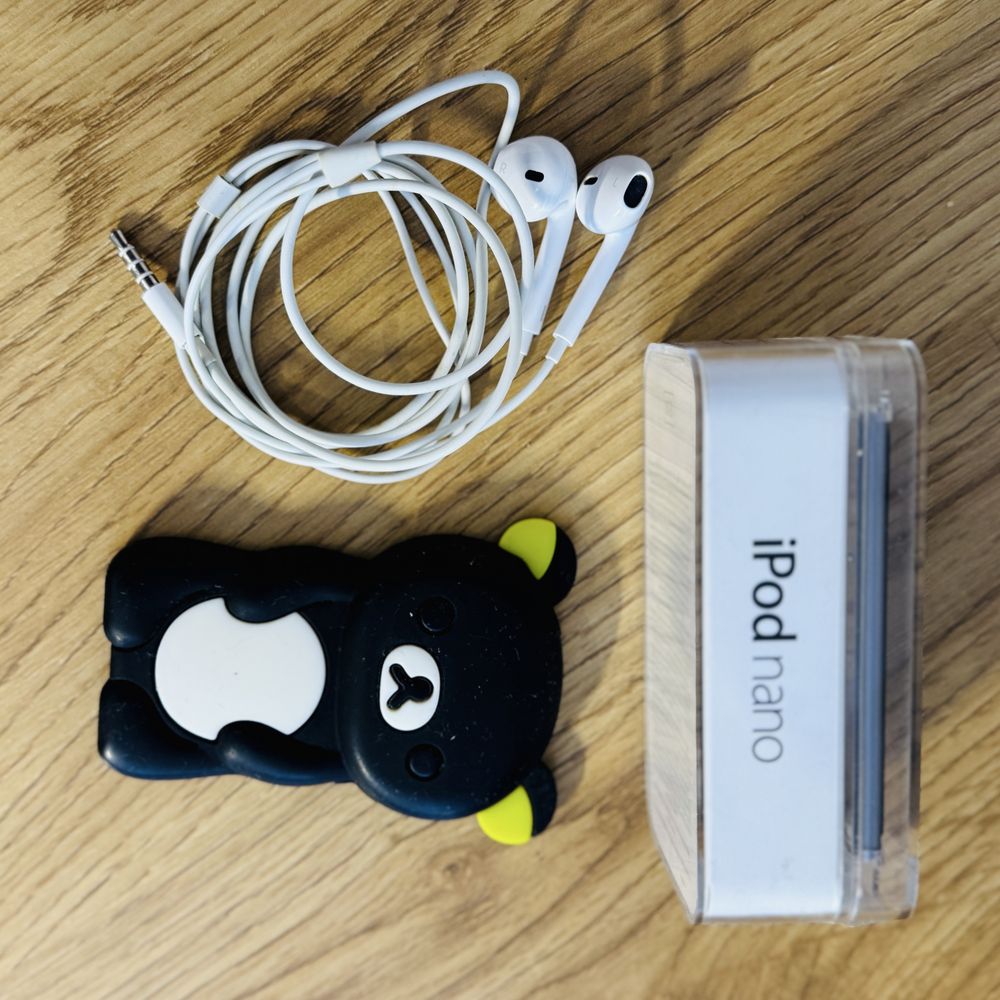 IPod Nano 7 Gen (є радіо) + навушники і чохол