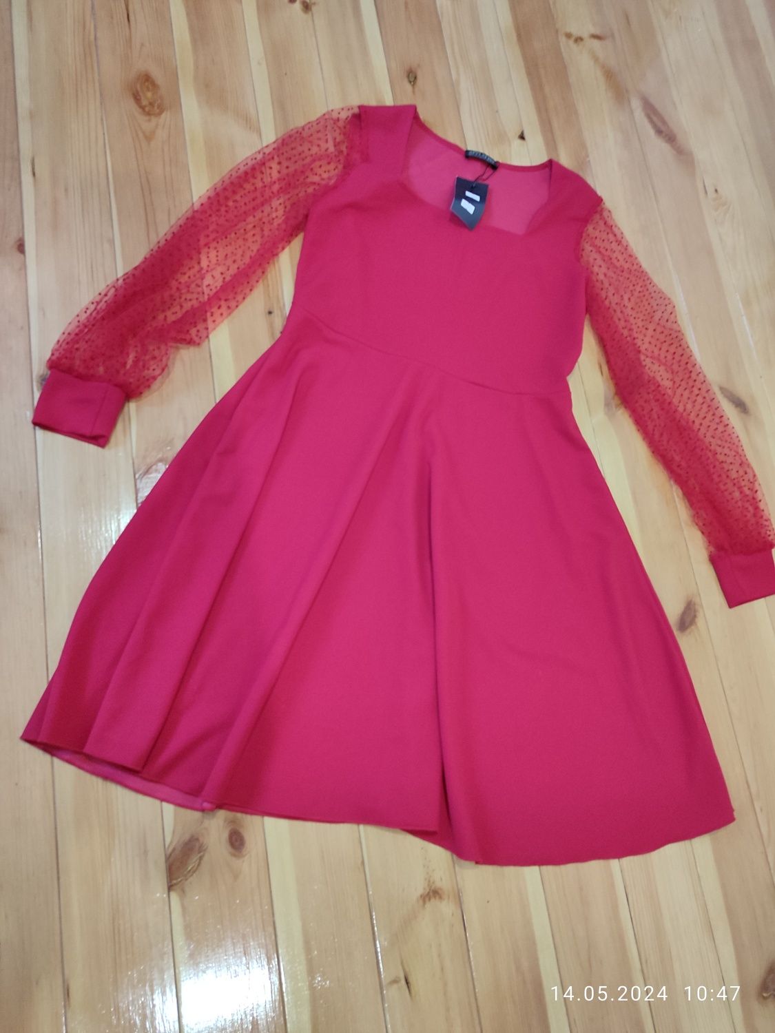 Червона сукня 50-52