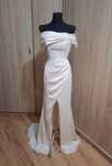 Drapowana suknia ślubna z gorsetem maxi z trenem  Asos Bridal