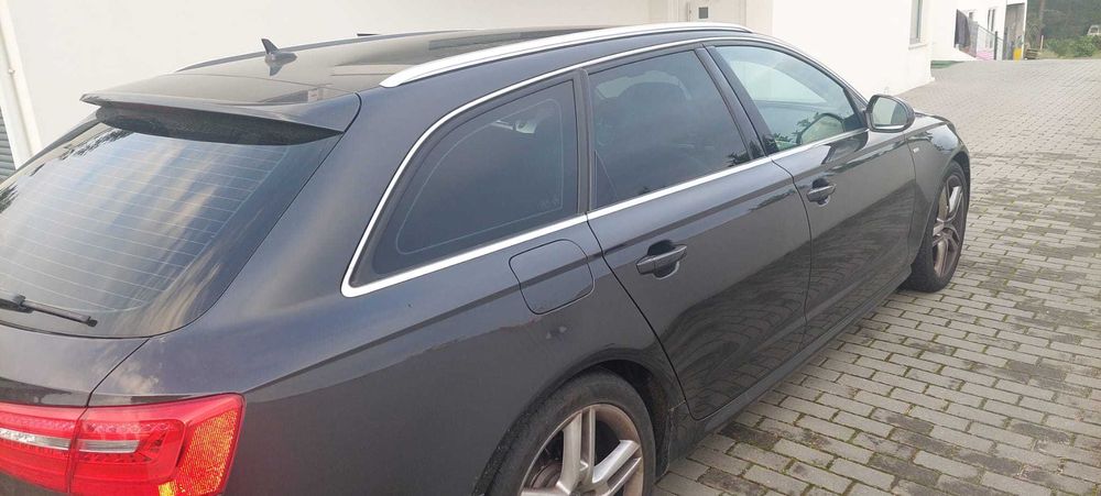 AUDI A6 AVANT 3.0 TDI Versão S Line
