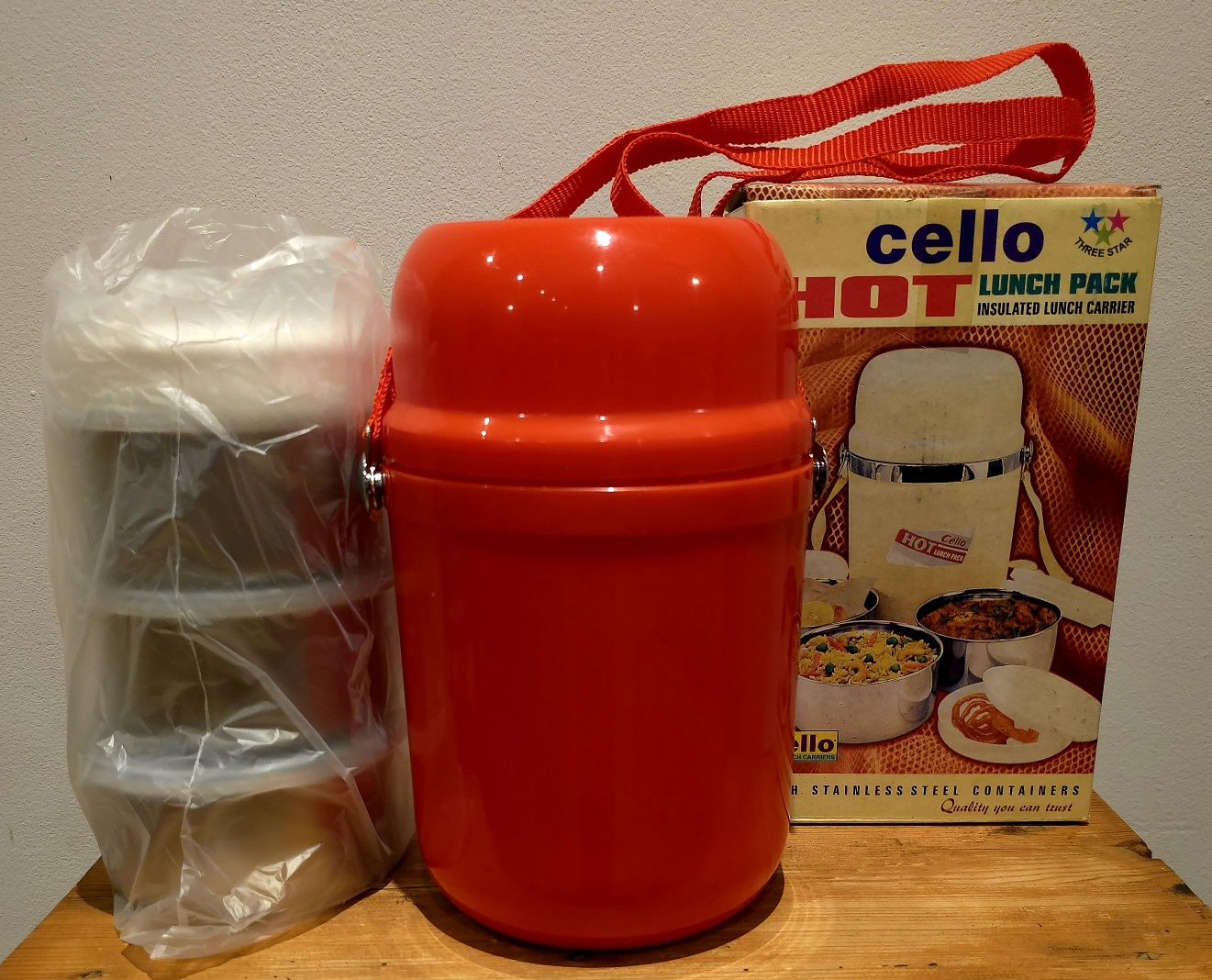 Pojemnik termiczny na śniadanie firmy Cello lunchbox