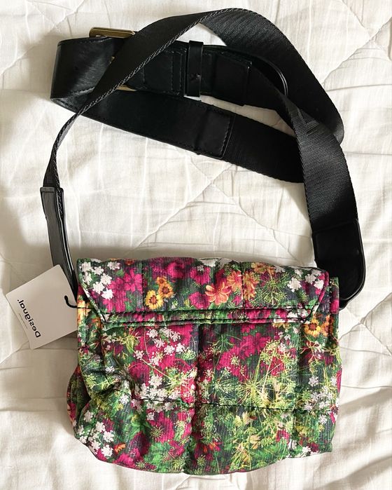 Torebka w kwiaty kolorowa Desigual