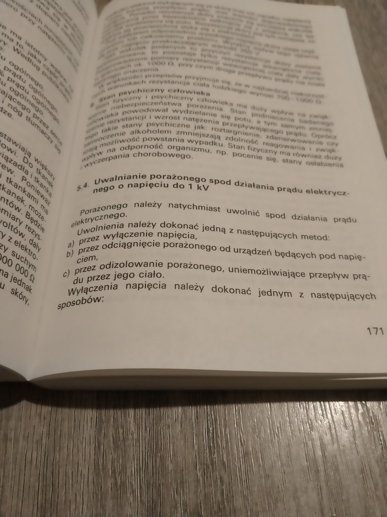 Jerzy Laskowski Poradnik elektroenergetyka przemysłowego