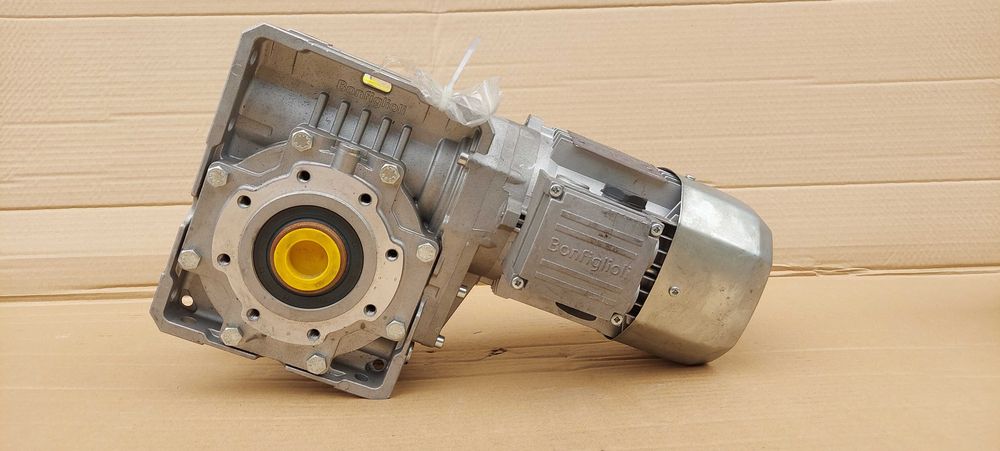 Motoreduktor silnik przekładnia BONFIGLIOLI M 1SD 4, W75 U D30 100S1B3