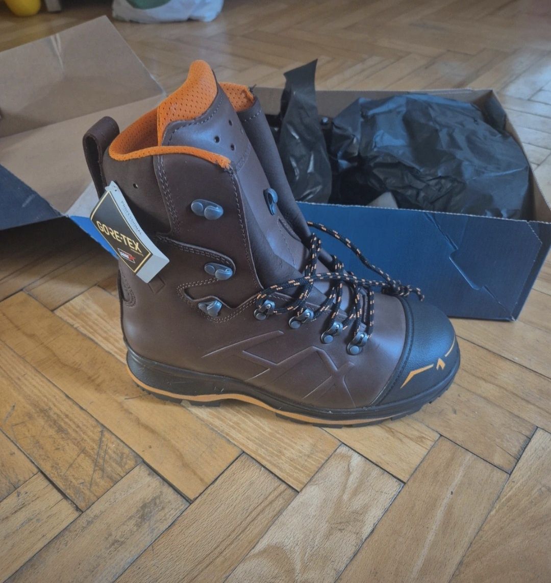 Buty robocze  Haix Trekker 2.0 Antyprzecięciowe r.42