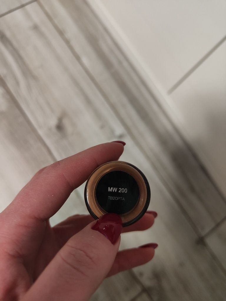 Podkład Inglot AMC Cream Foundation MW 200