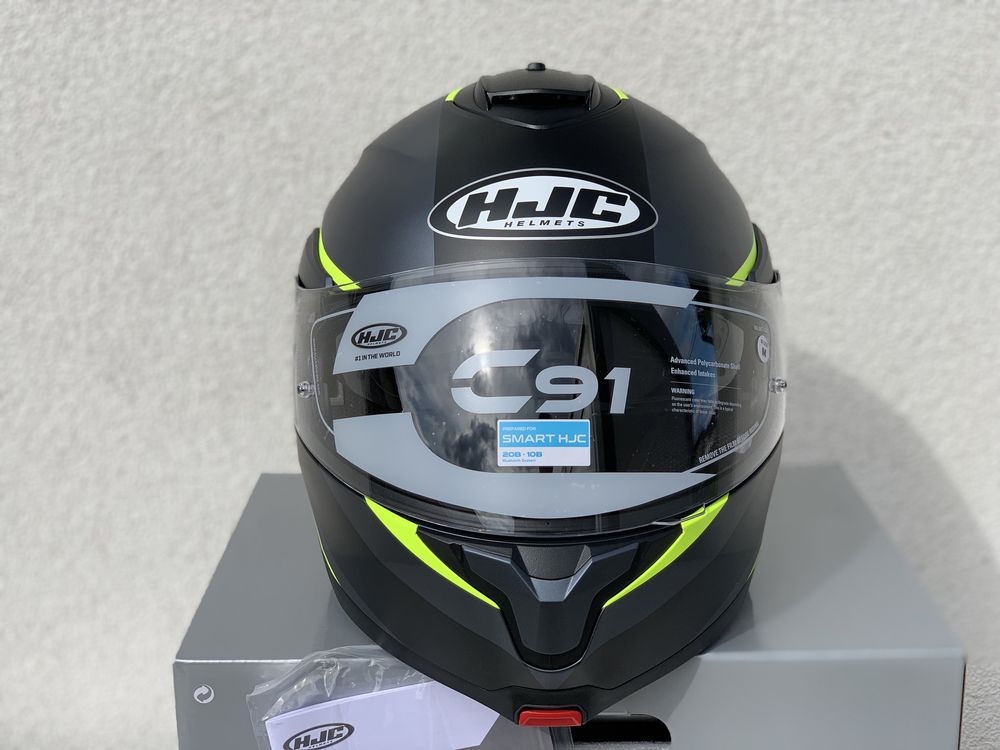 Szczekowy kask motocyklowy HJC C91