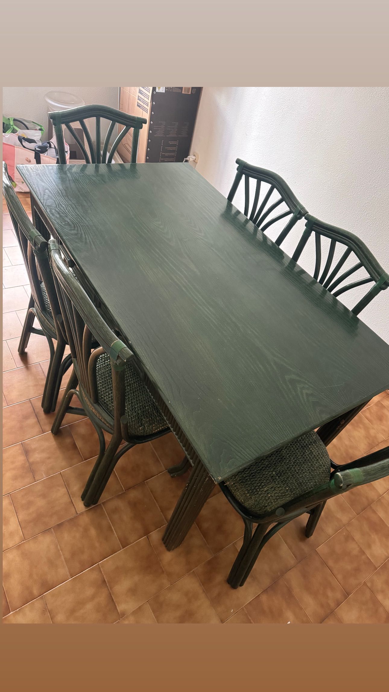 Mesa de jantar 6 cadeiras