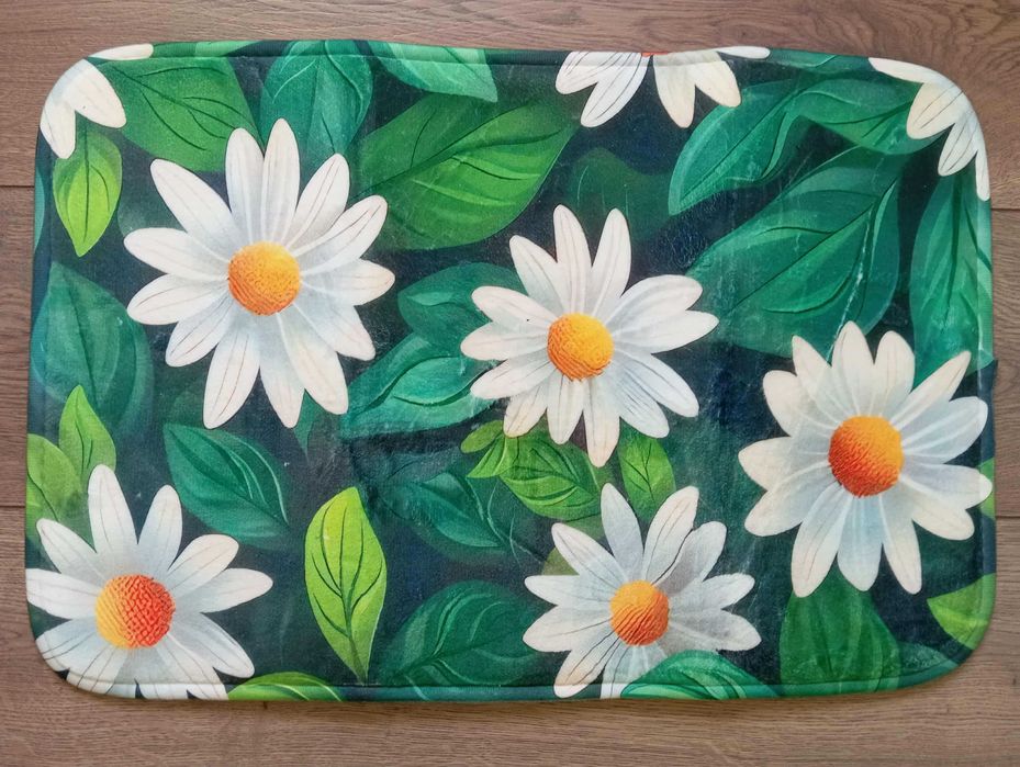 Dywanik łazienkowy z kwiatami rumianku