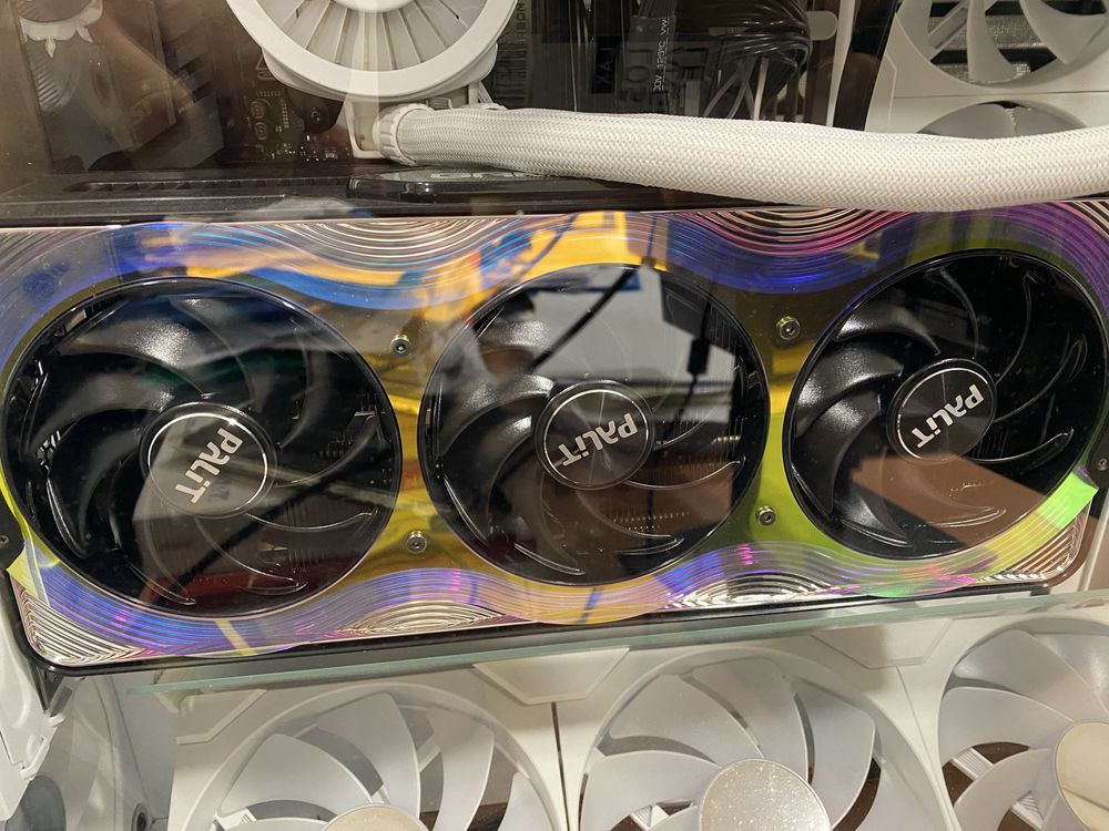 Vendo Palit NVIDIA GeForce RTX 5090  OC