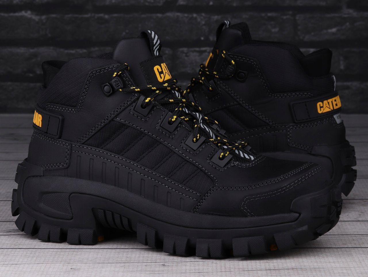 Черевики Caterpillar CAT Invader Mid, 44р. на 29.5, 46р. на 31 см.