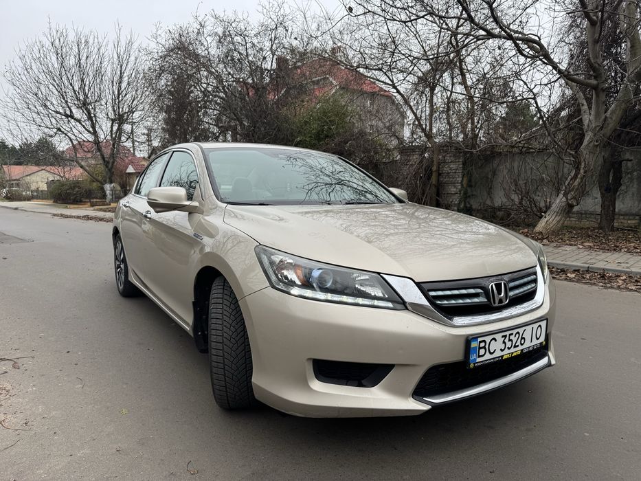 Продам Honda Accord 9 Hybrid 2014 года