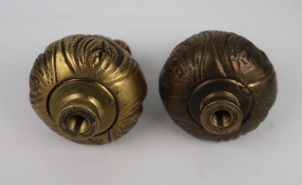 2 Remates Escada Séc. XIX / XX - Bronze / Latão maciço