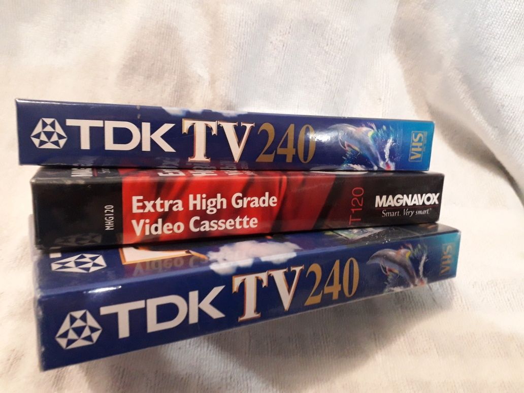 Kasety VHS. Nowe 3 sztuki