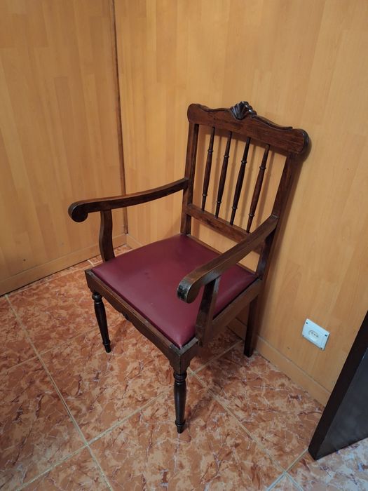 Cadeirão usado para venda