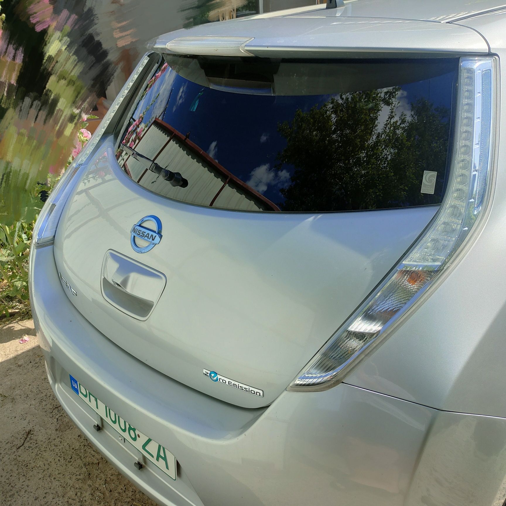 Продается nissan leaf 2017