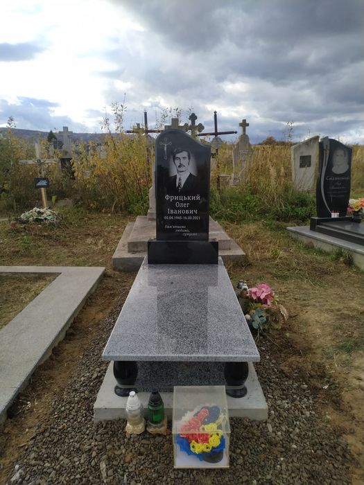 Пам'ятник дешево, опт