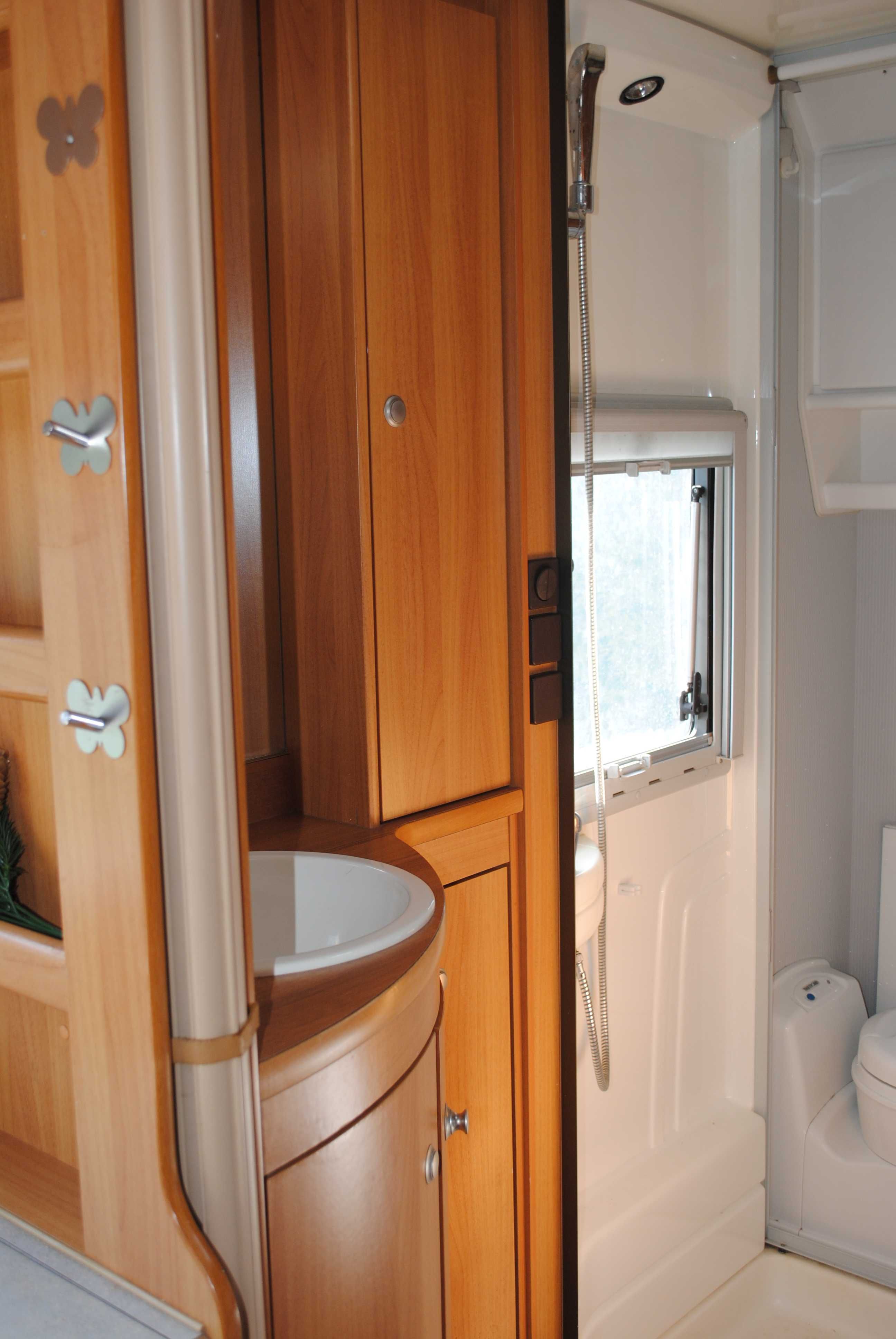 Kamper Integra Knaus Na Fiacie Ducato 2800cm3 120kM