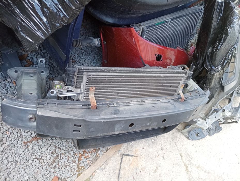 Підсилювач бампера Volvo V50 S40 II Вольво В50 С40 переднього