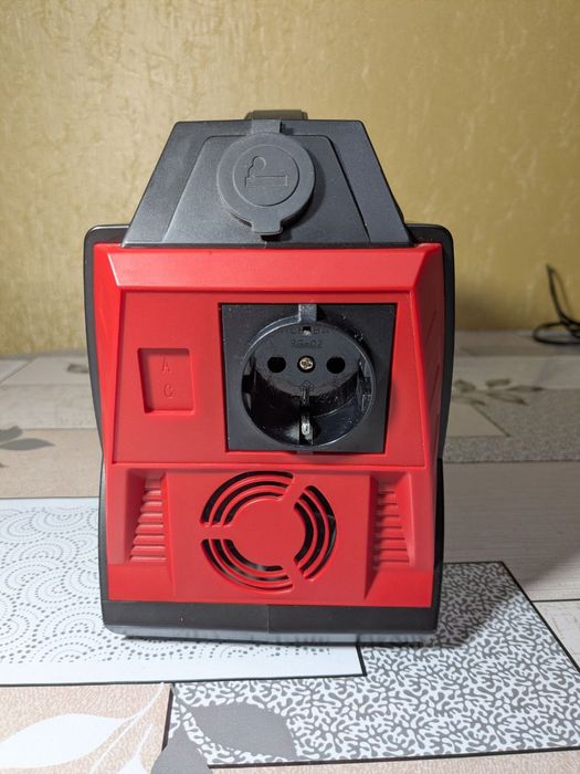 Зарядна станція HP500