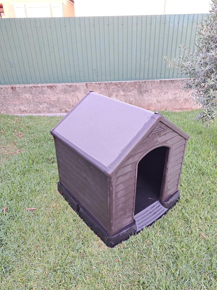 Casota para cão médio/grande porte