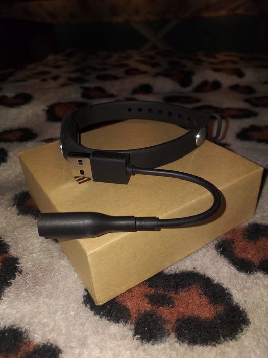 Продам фитнес браслет ,Xiami mi band 1 s Pulse black.