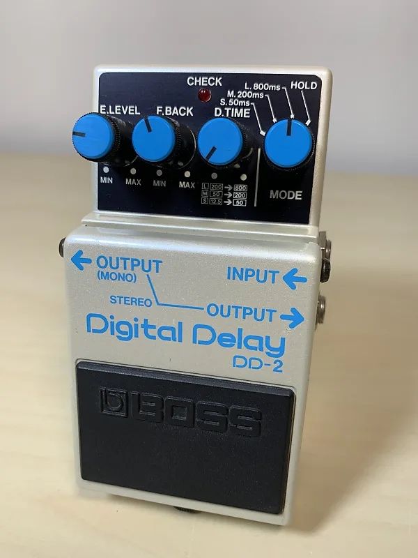 BOSS DD-2 - Digital Delay , made in Japan 80’s