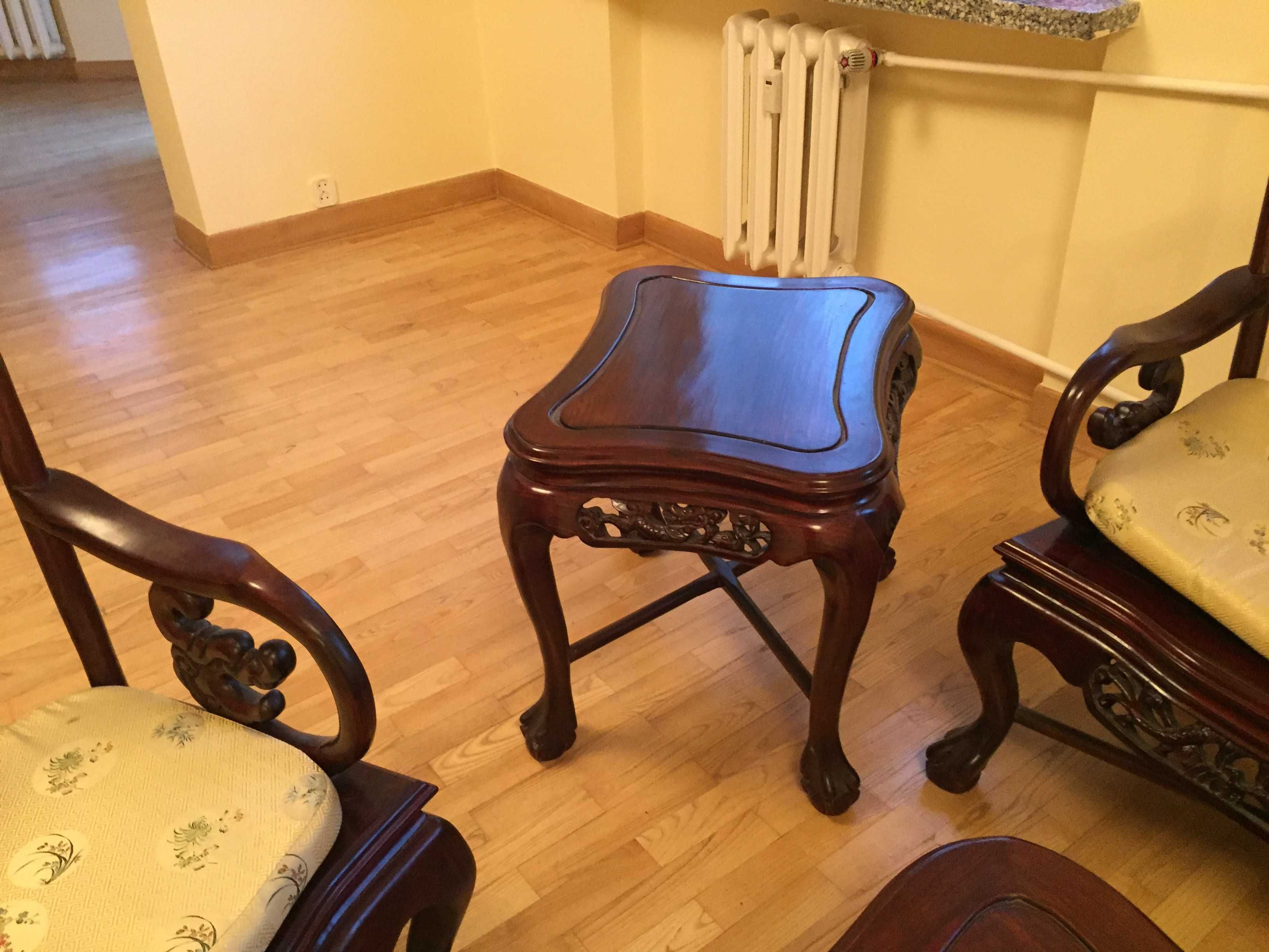 Oryginalny zestaw chińskich mebli do salonu