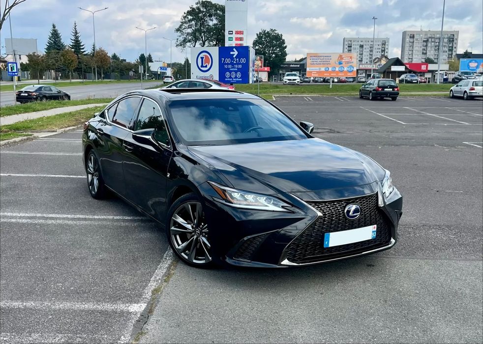 Lexus ES ŚLICZNY Lexus Es 300H F-SPORT 2019r po opłatachCarPlay  Po Opłatach