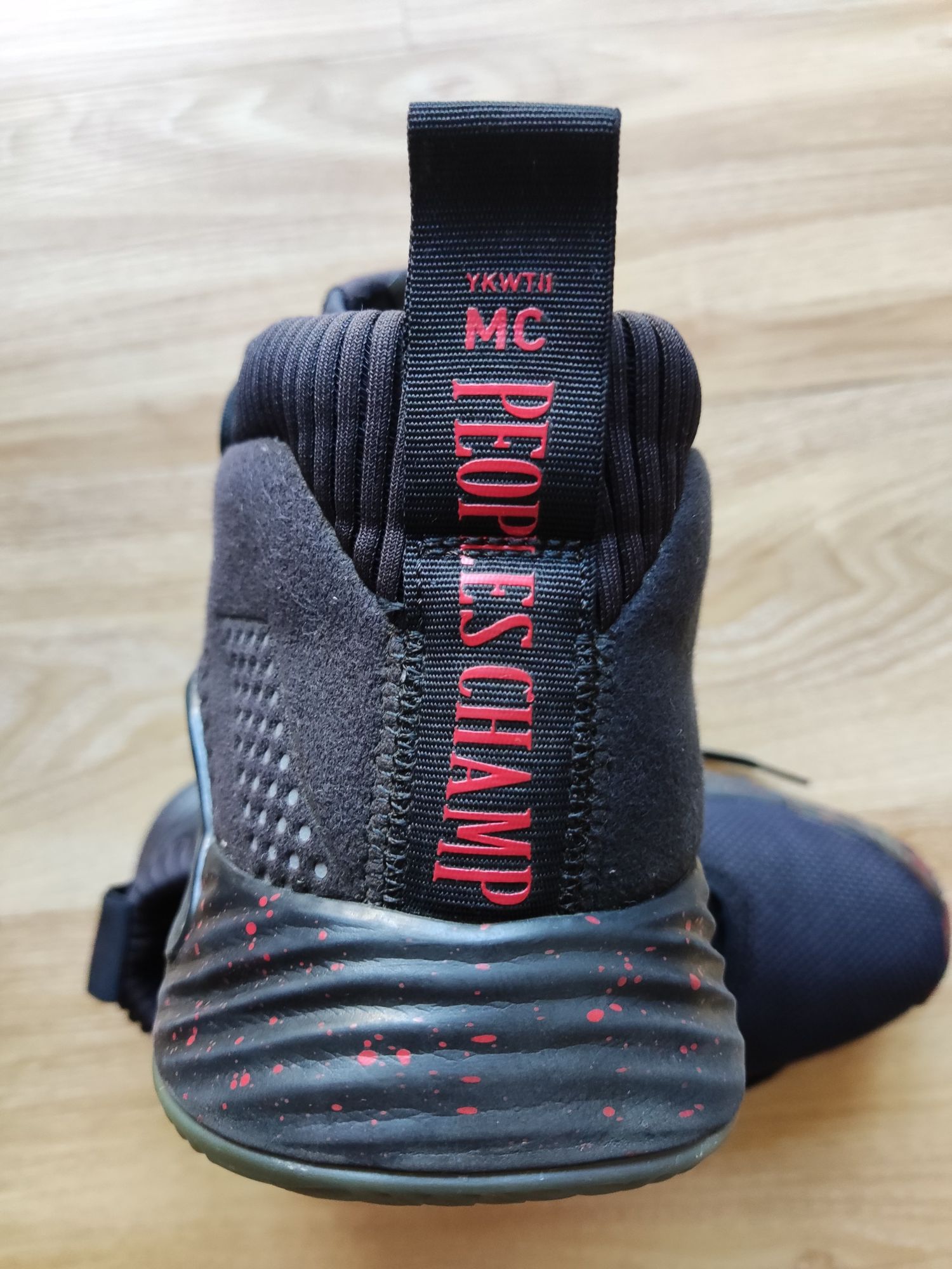 Sapatilhas de basquetebol Adidas Dame 5 People's Champ usadas