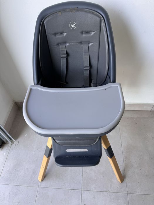 Krzeselko do karmienia Muuvo obrotowe