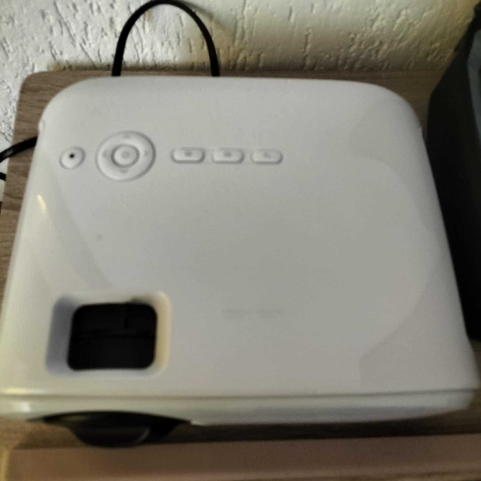 Projektor LED Vankyo Cinemango 100