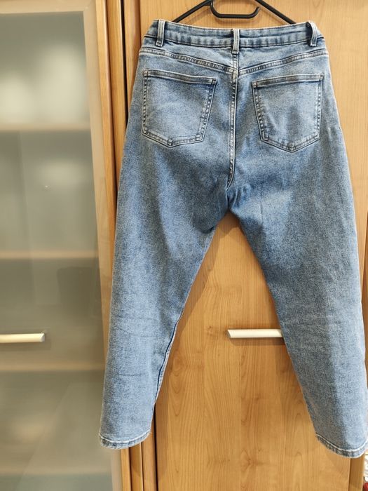 Jeansy damskie straight